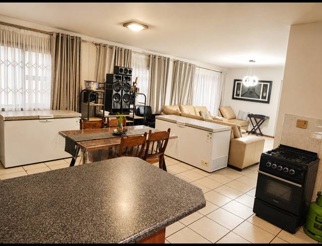3 BEDROOM DUPLEX FOR SALE IN WATERVAL EAST